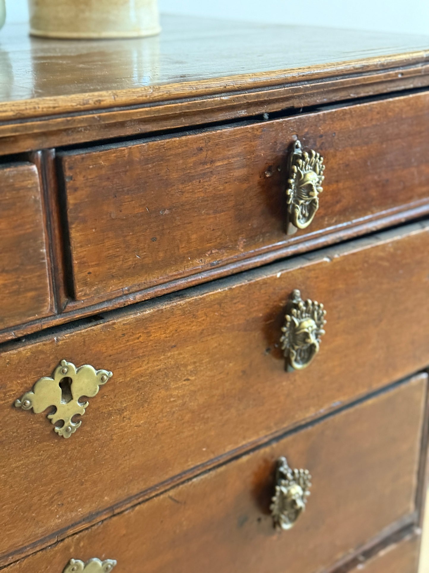 Antique English Mahogany Chest of Drawers