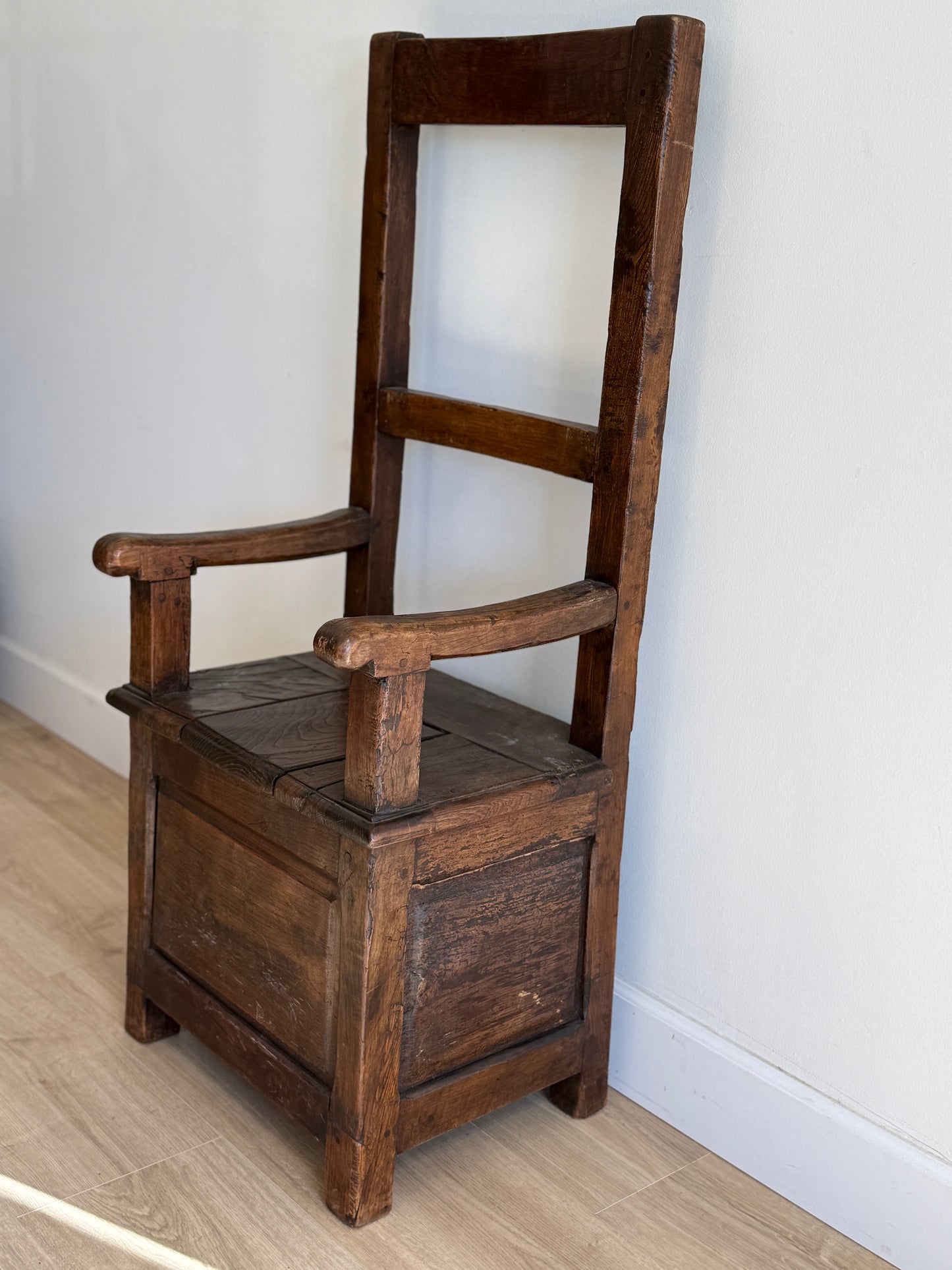 Early 18th Century Salt Box Chair