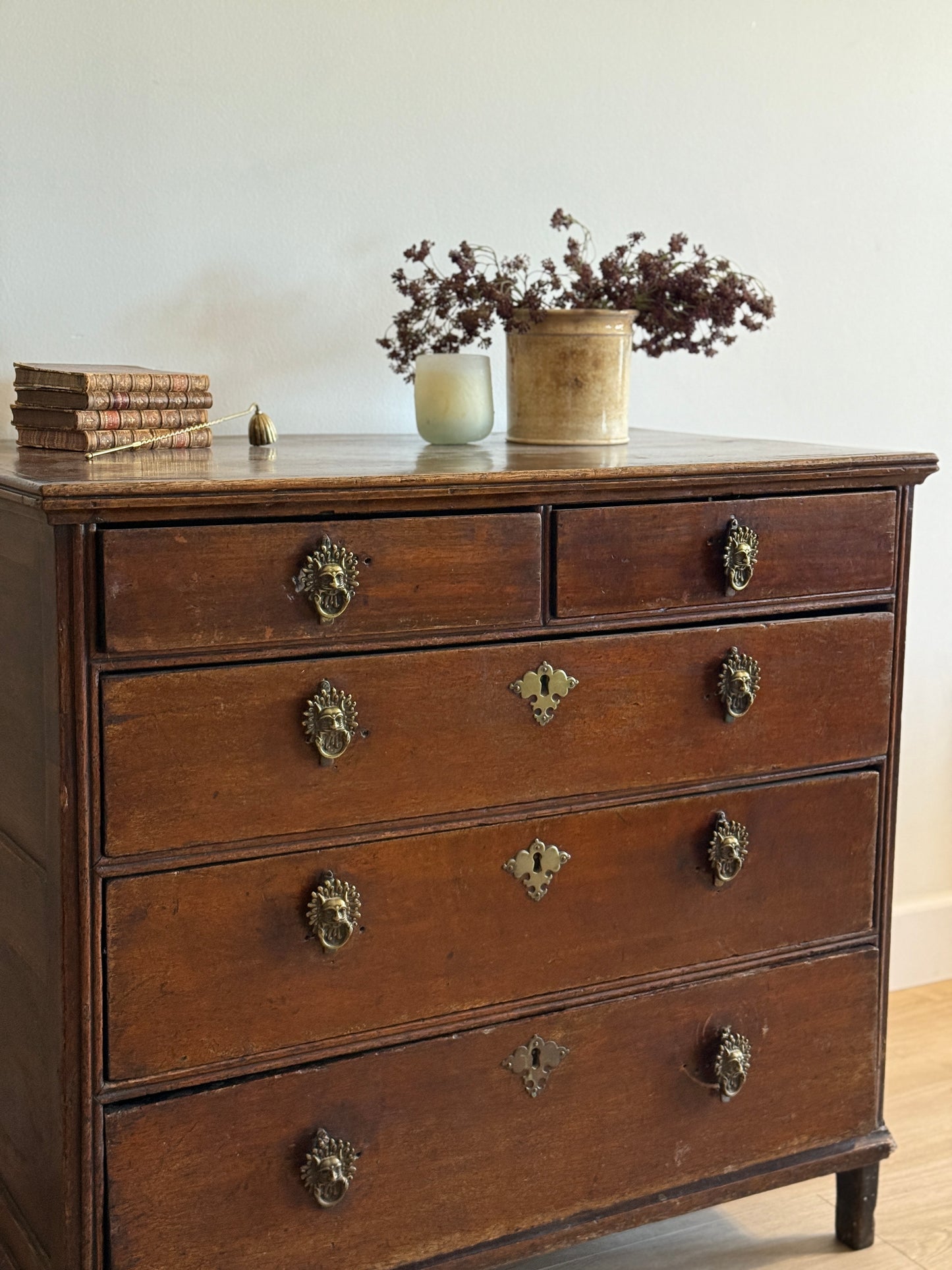 Antique English Mahogany Chest of Drawers
