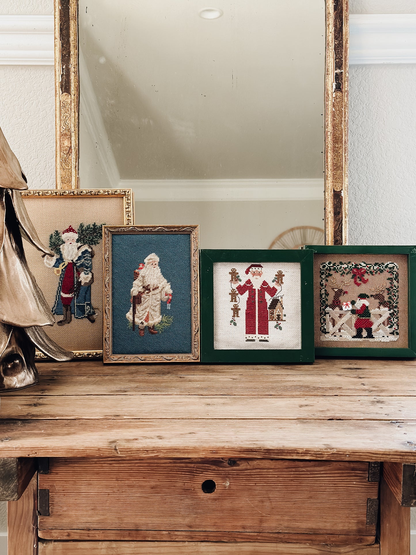 Vintage Christmas Santa Cross Stitch Embroidery