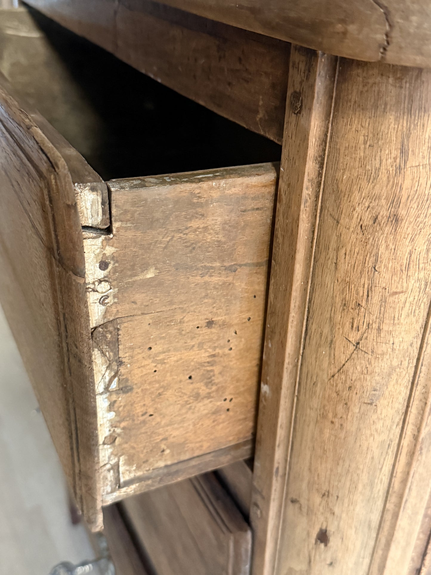 Antique Three Drawer Walnut Commode (c.1820)