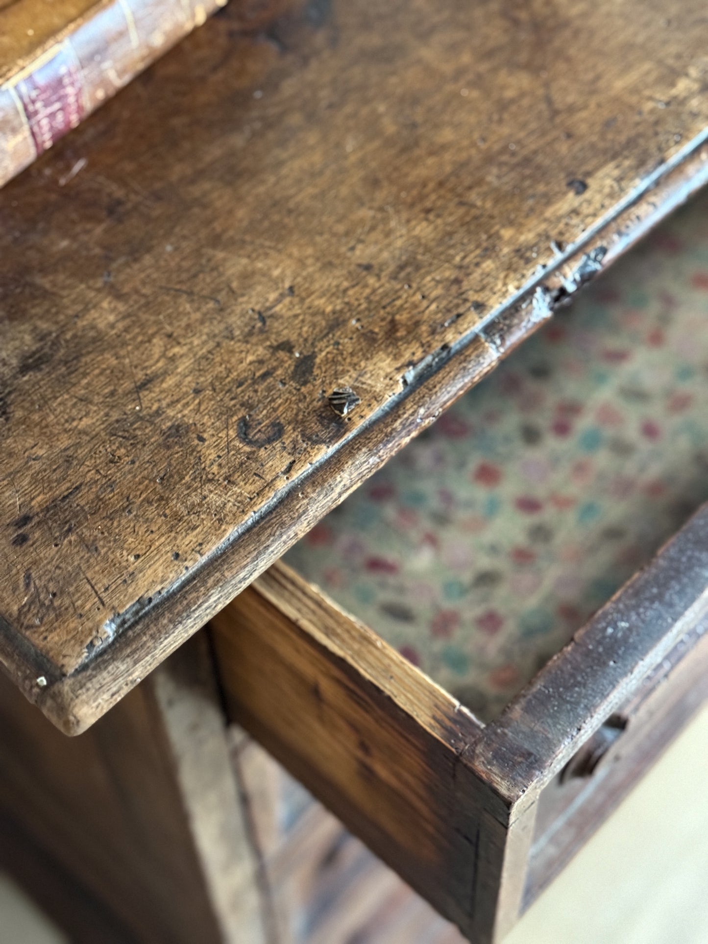 Large Early 18th Century Northern Italian Walnut Chest of Drawers