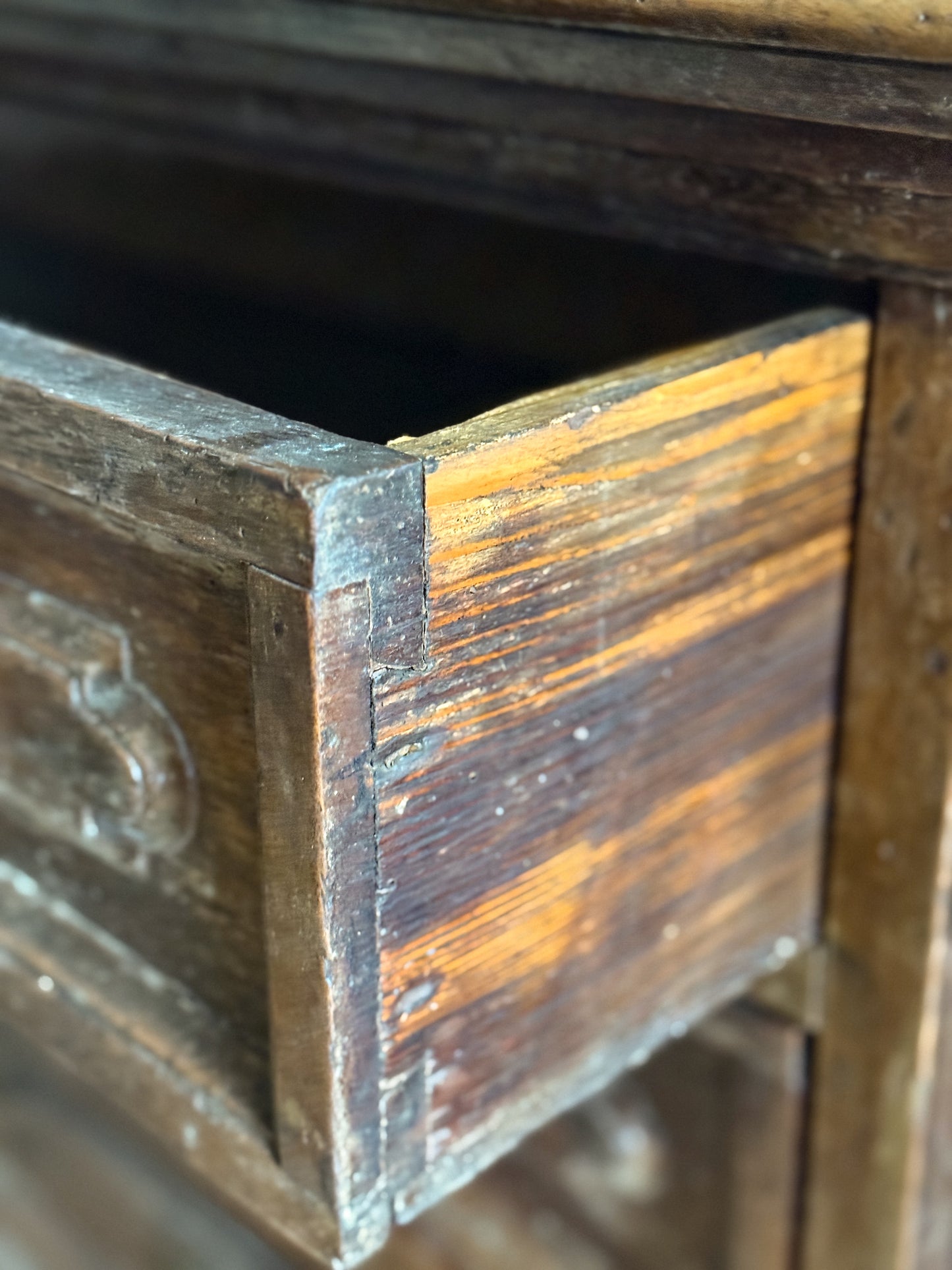Large Early 18th Century Northern Italian Walnut Chest of Drawers