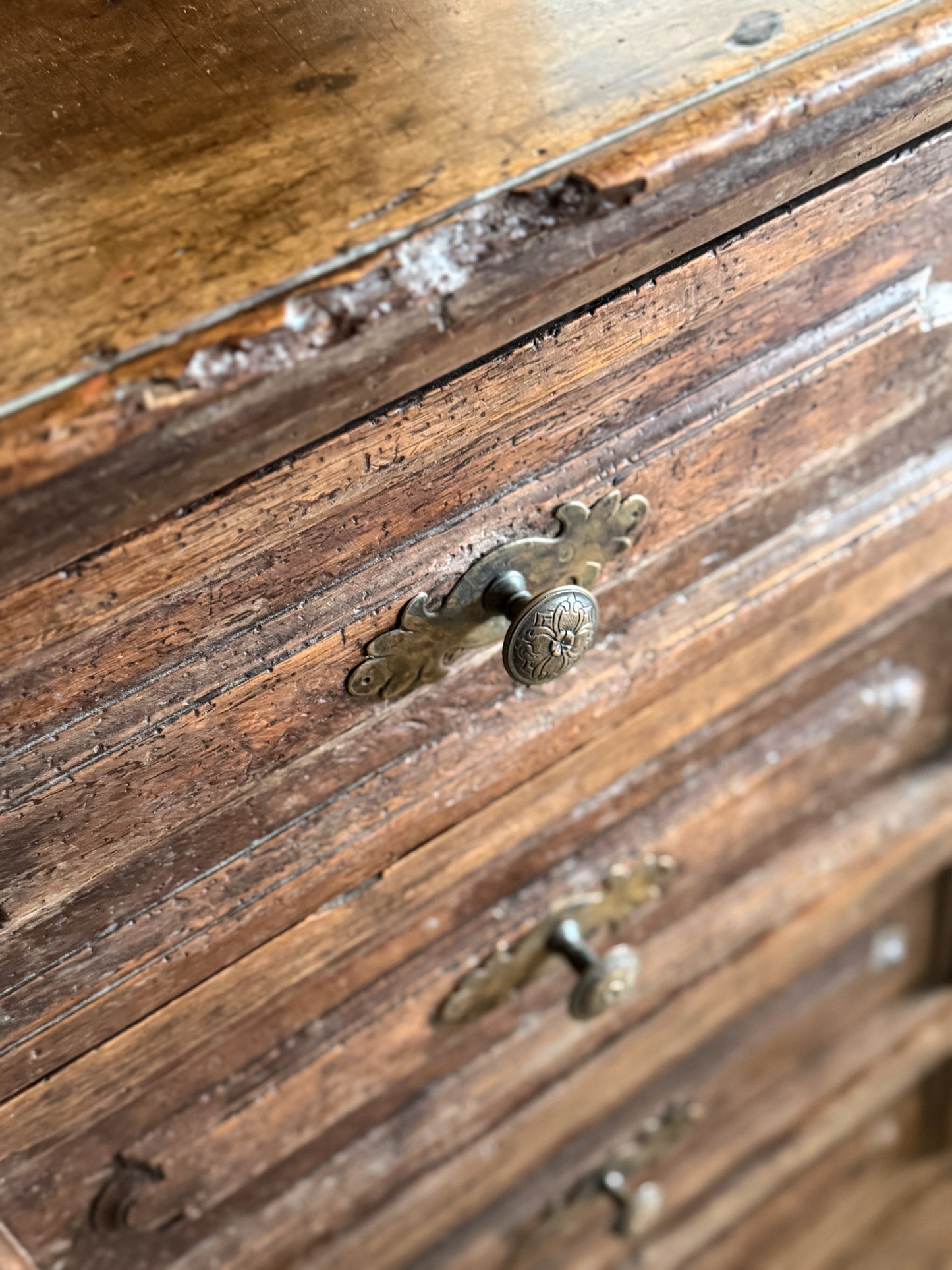 Large Early 18th Century Northern Italian Walnut Chest of Drawers