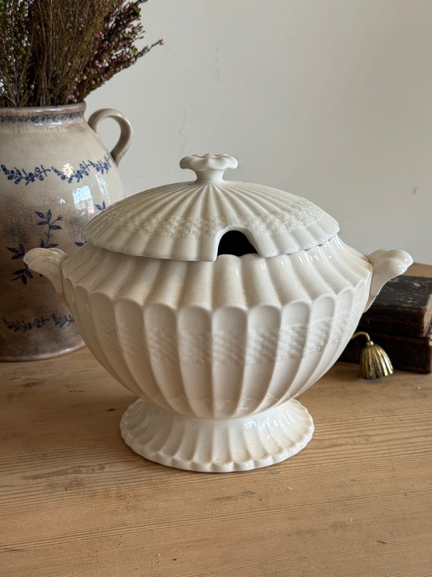 Vintage Spode Soupier, Chelsea Wicker