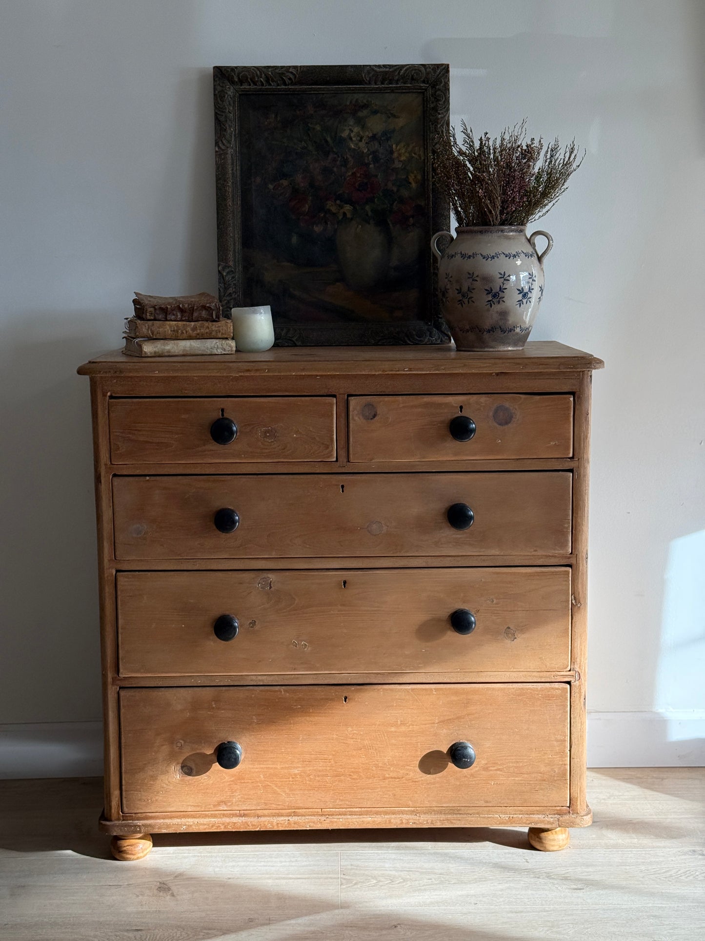 Antique English Pine Dresser/Dresser/Chest of Drawers