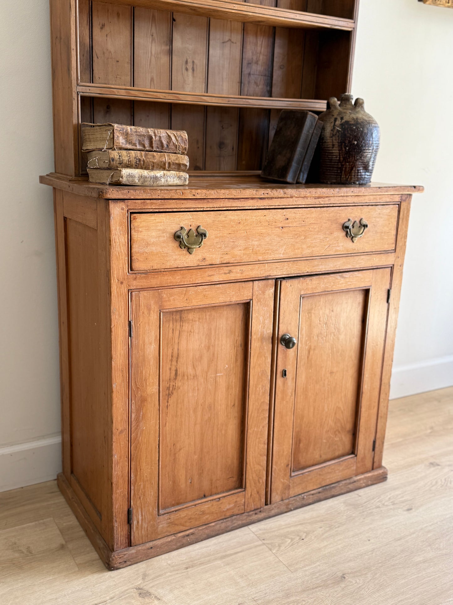 Antique Pine Stepback Hutch