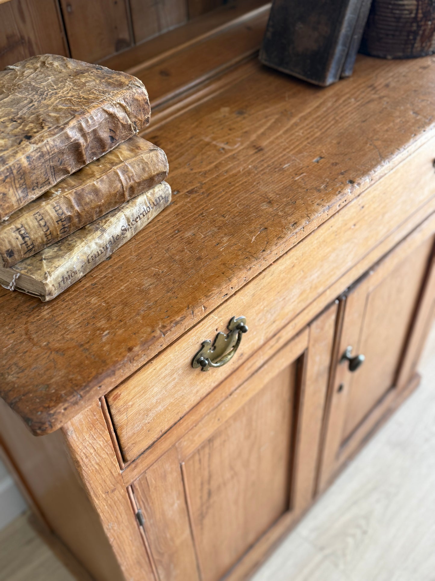 Antique Pine Stepback Hutch