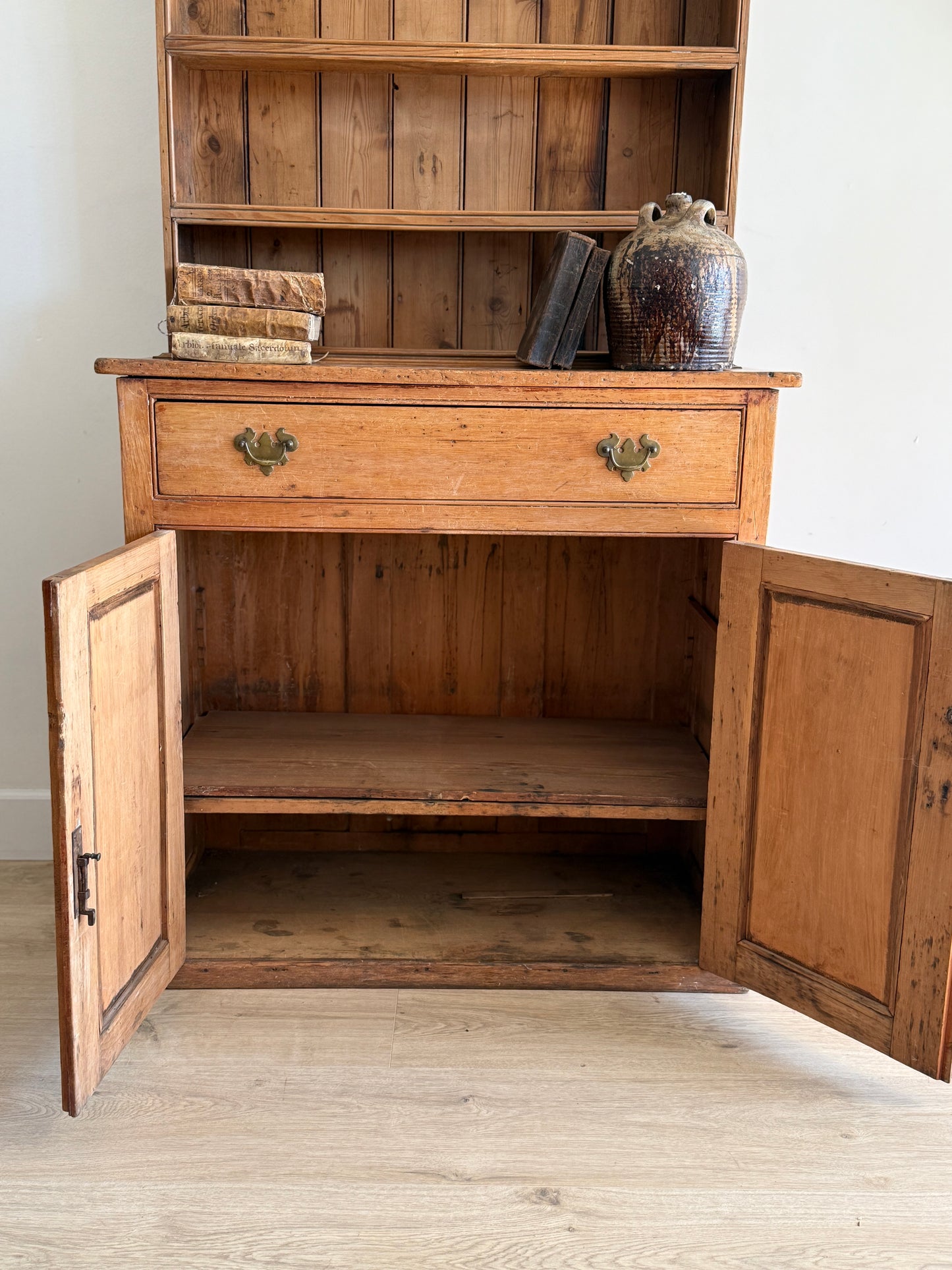 Antique Pine Stepback Hutch