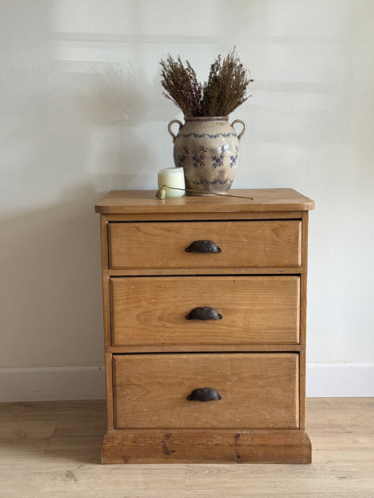 Antique English Pine Dresser/Chest of Drawers