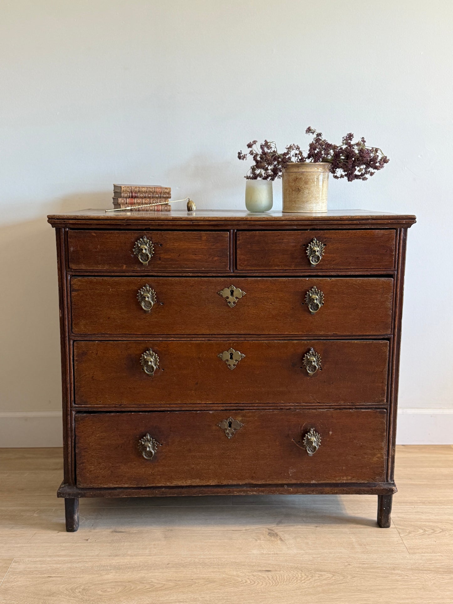 Antique English Mahogany Chest of Drawers