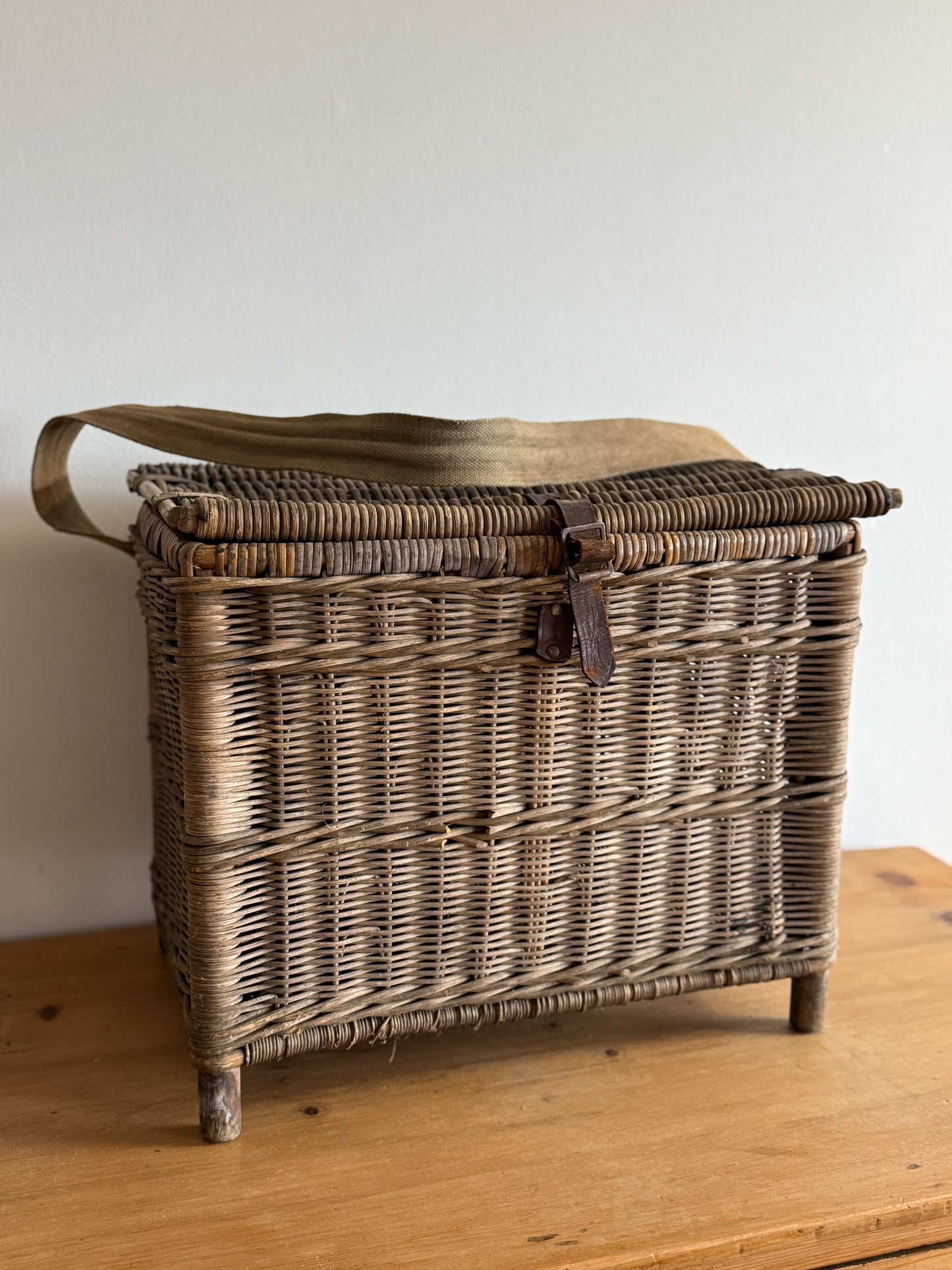 Antique English Woven Fishing Trunk/Basket