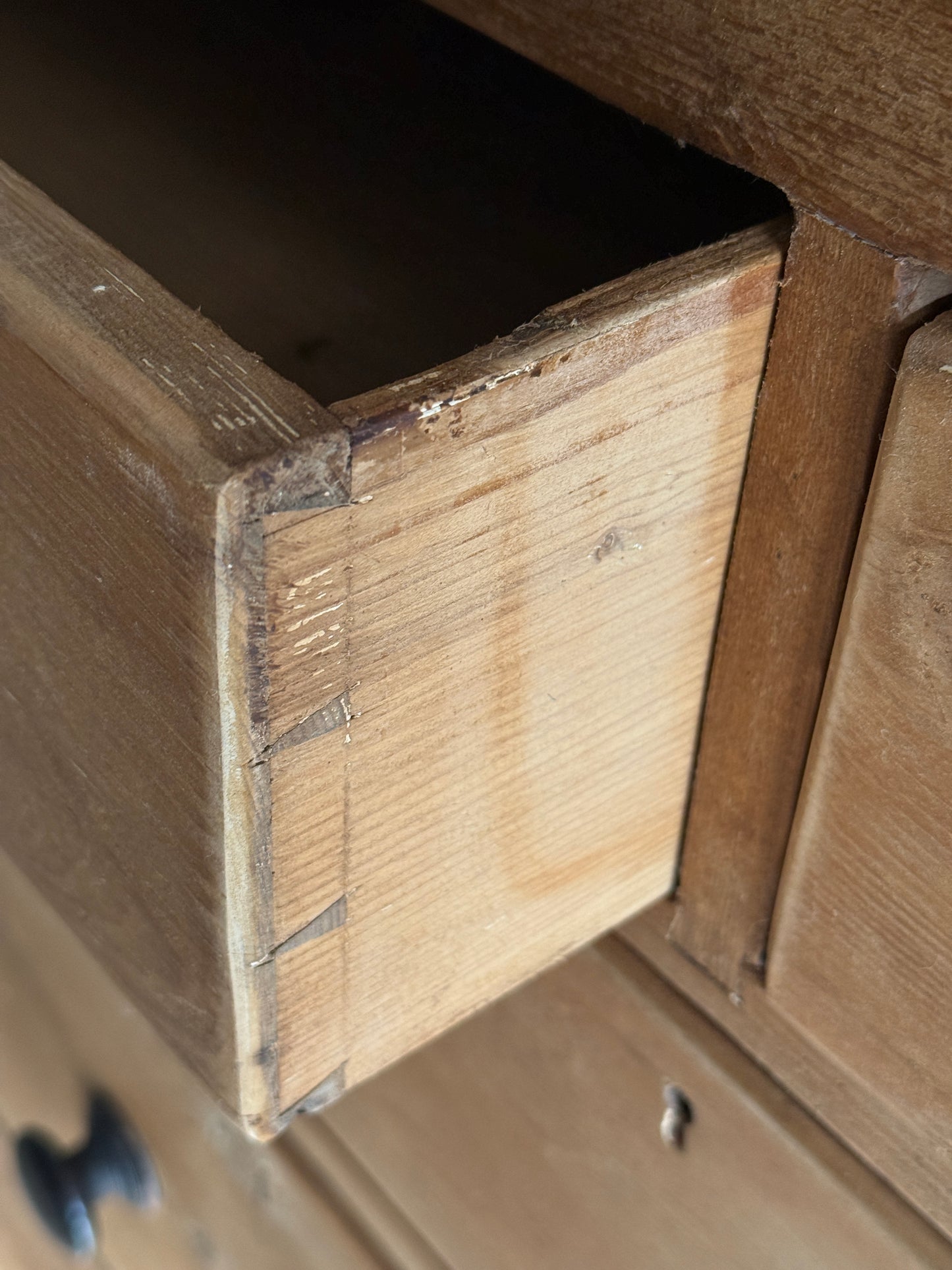 Antique English Pine Dresser/Dresser/Chest of Drawers