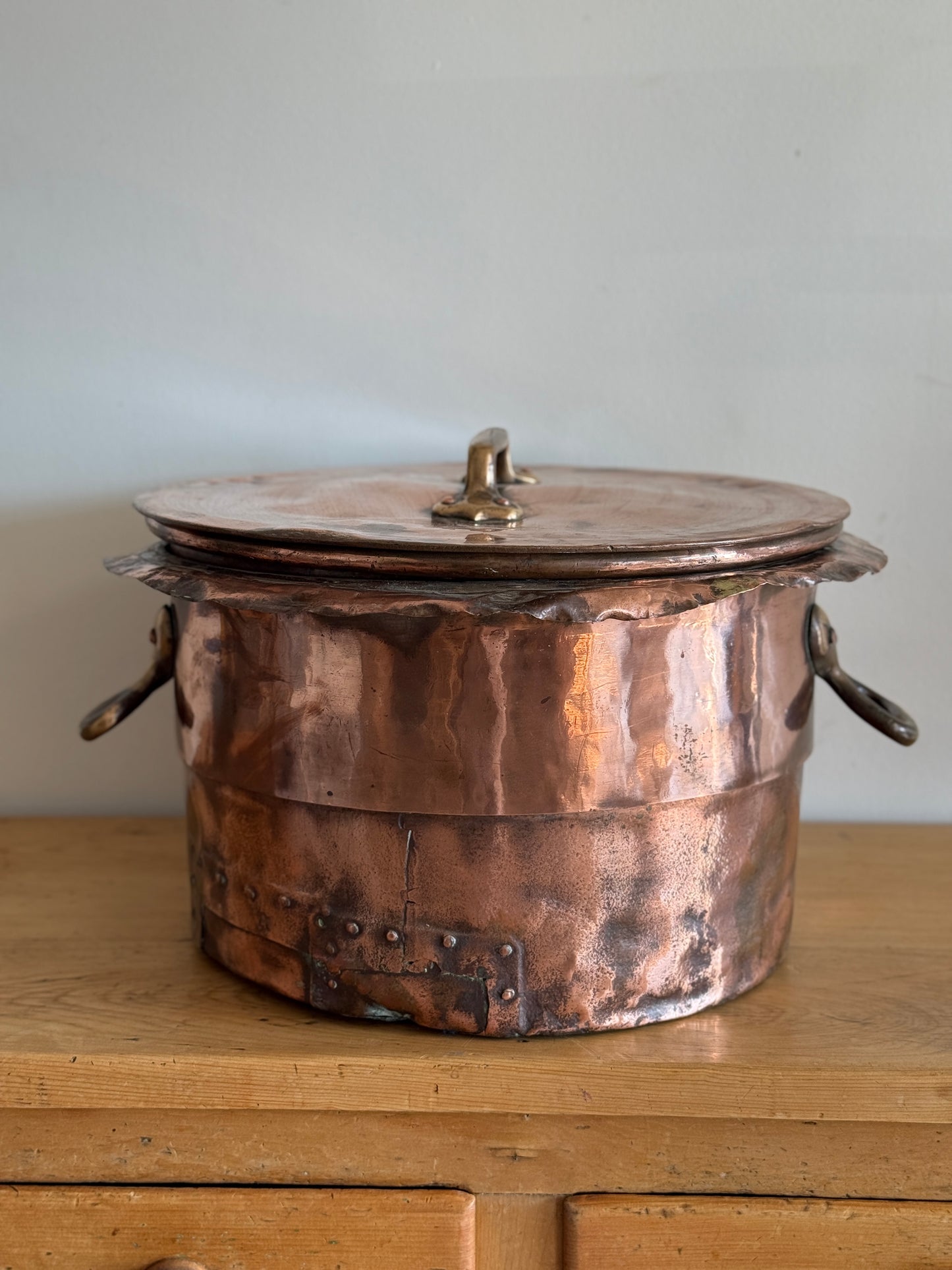 Large Antique English Copper Pot