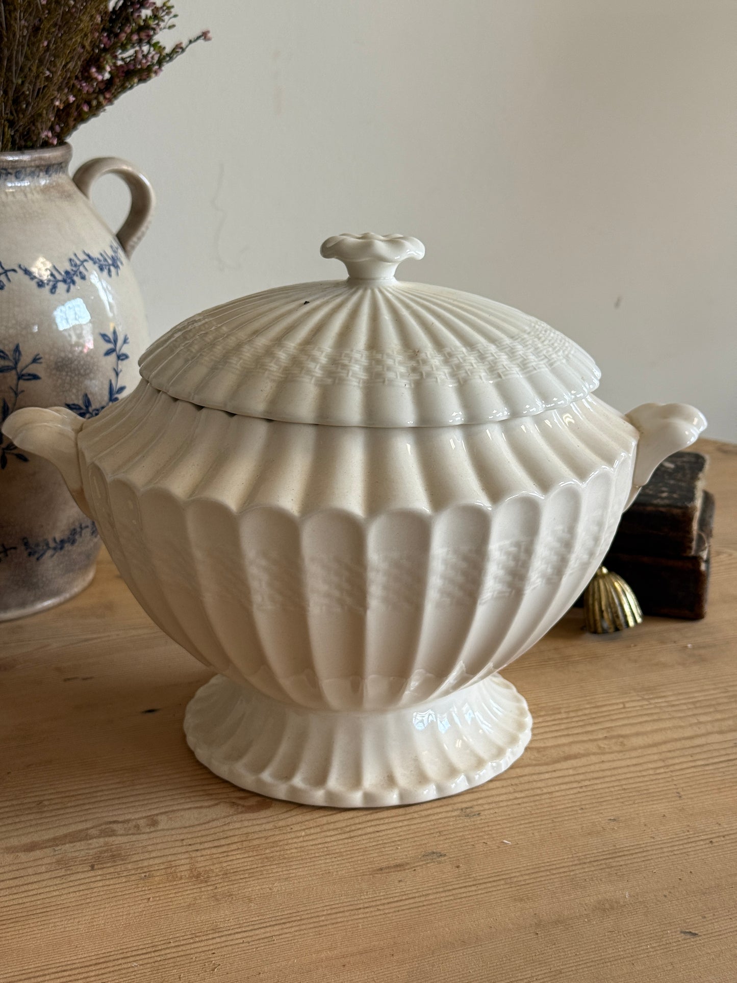 Vintage Spode Soupier, Chelsea Wicker