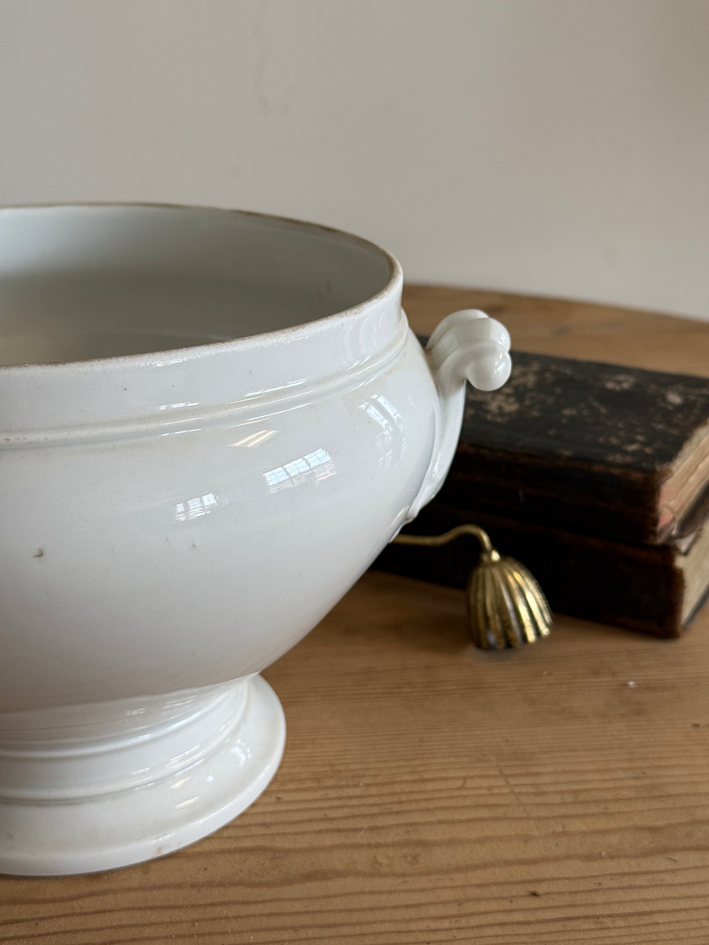 Antique English Soupier