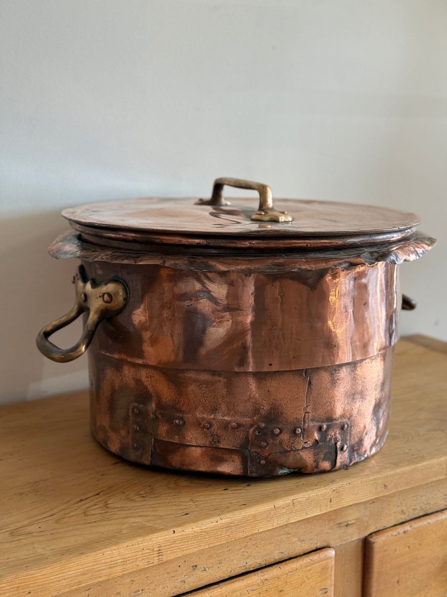 Large Antique English Copper Pot