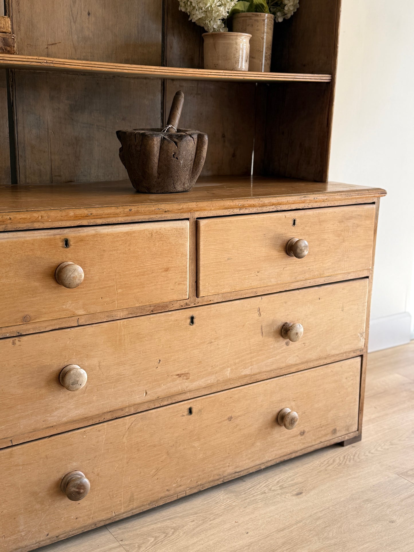 Early 19th Century English Pine Hutch