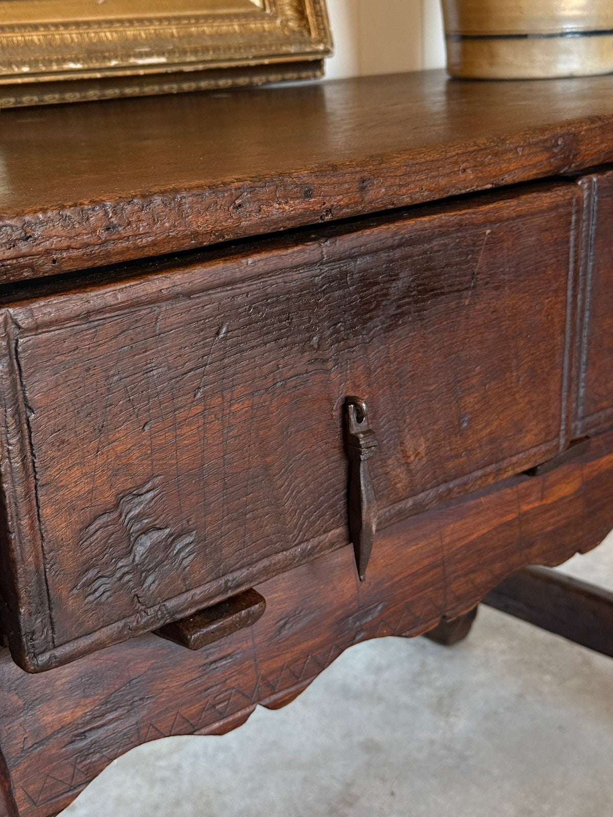 17th Century Spanish Accent Table