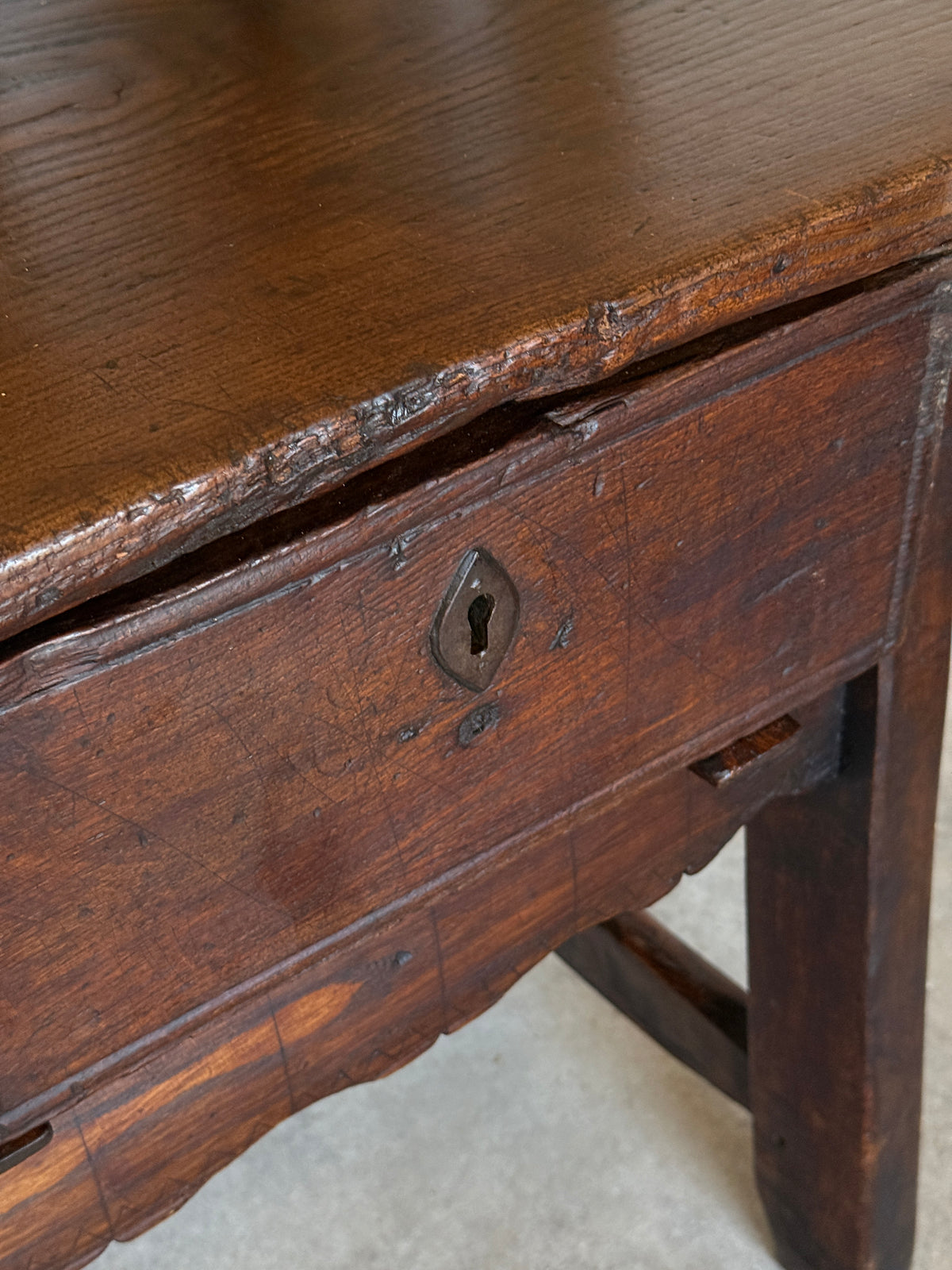 17th Century Spanish Accent Table