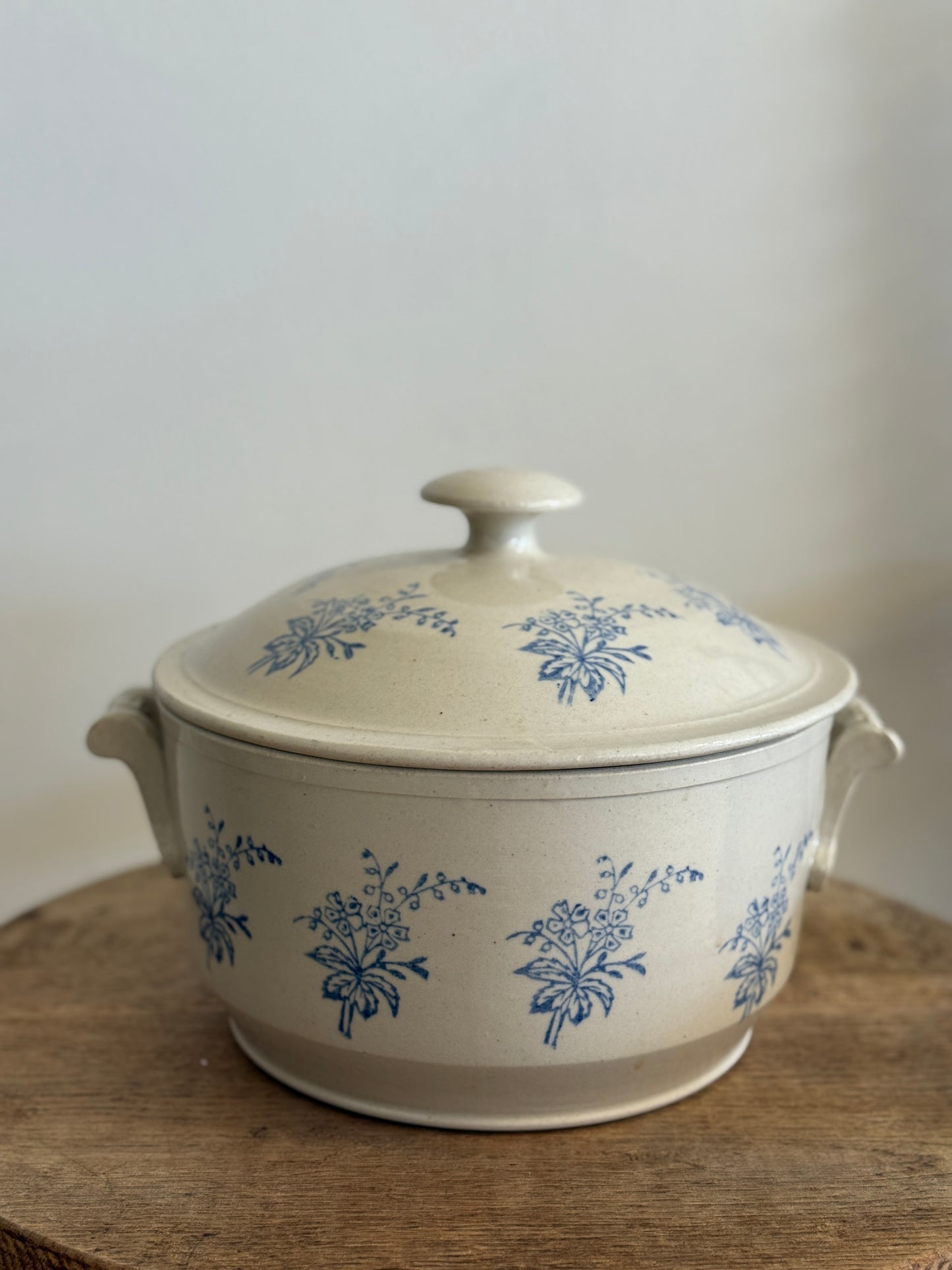 Large Antique French Lidded Saint Uze / Saint-Vallier Tureen