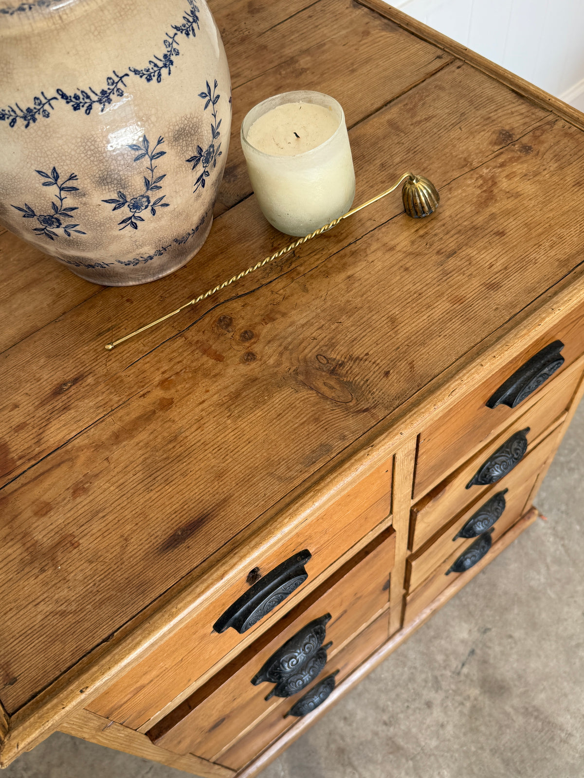 Antique English Pine Chest of 8 Drawers