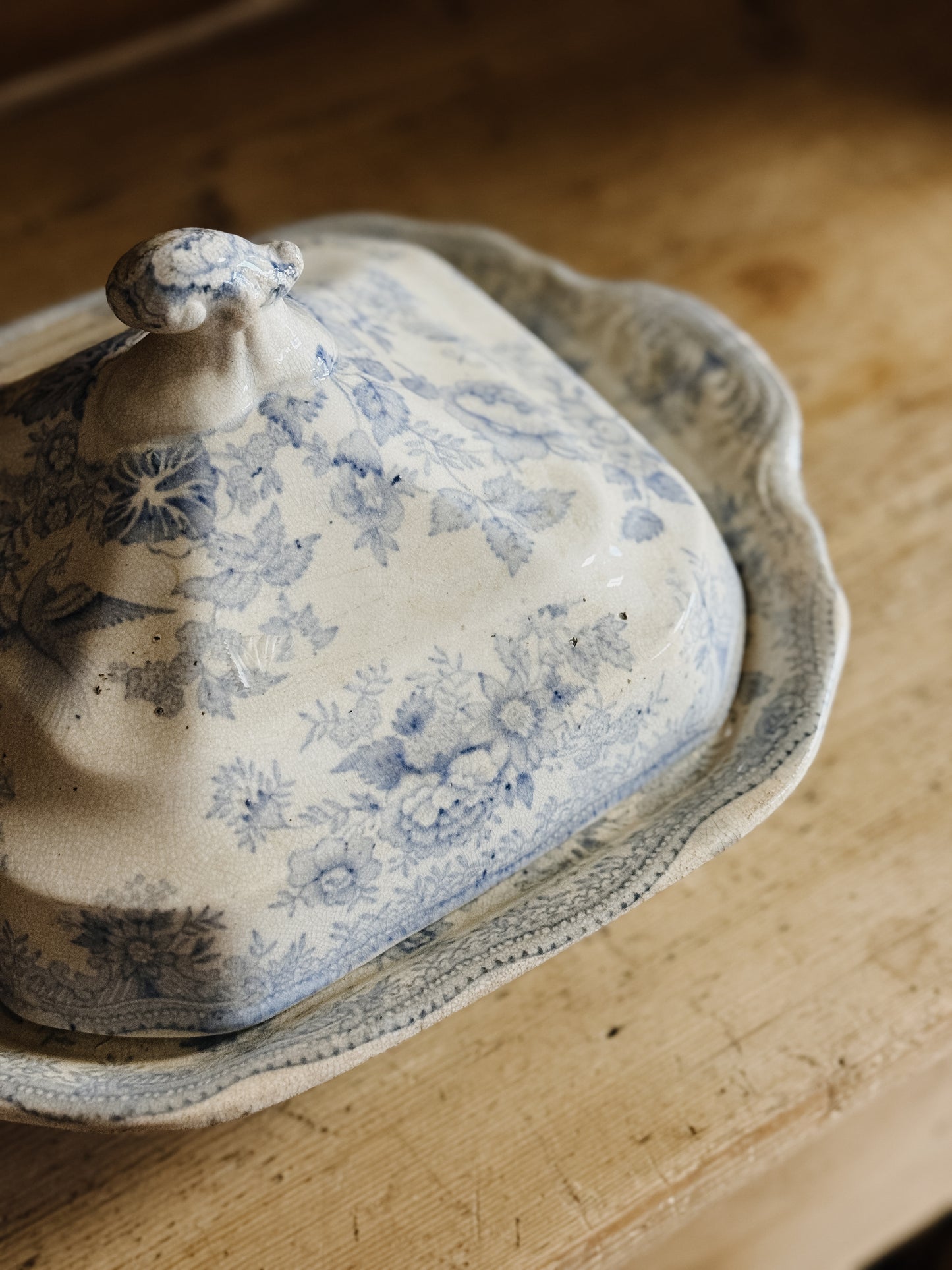 Antique English Asiatic Peasant Lidded Dish