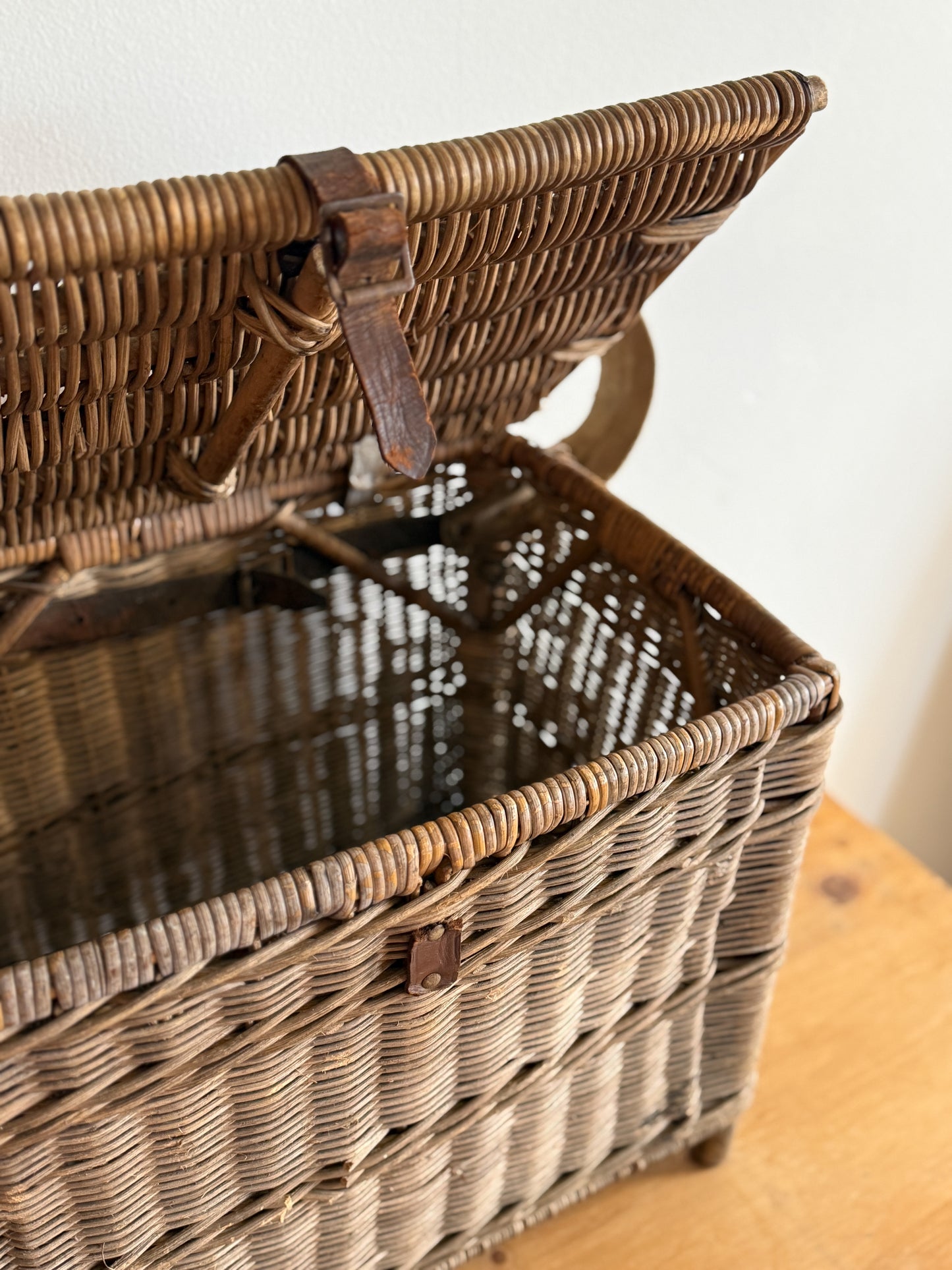 Antique English Woven Fishing Trunk/Basket