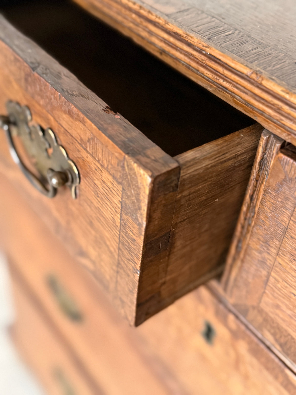 Antique English George III Chest of Drawers